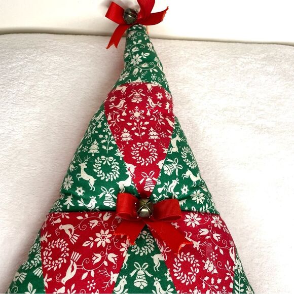 Christmas Tree Quilted Handmade Wall Hanging Decor Holiday Patchwork Pillows - Picture 5 of 14